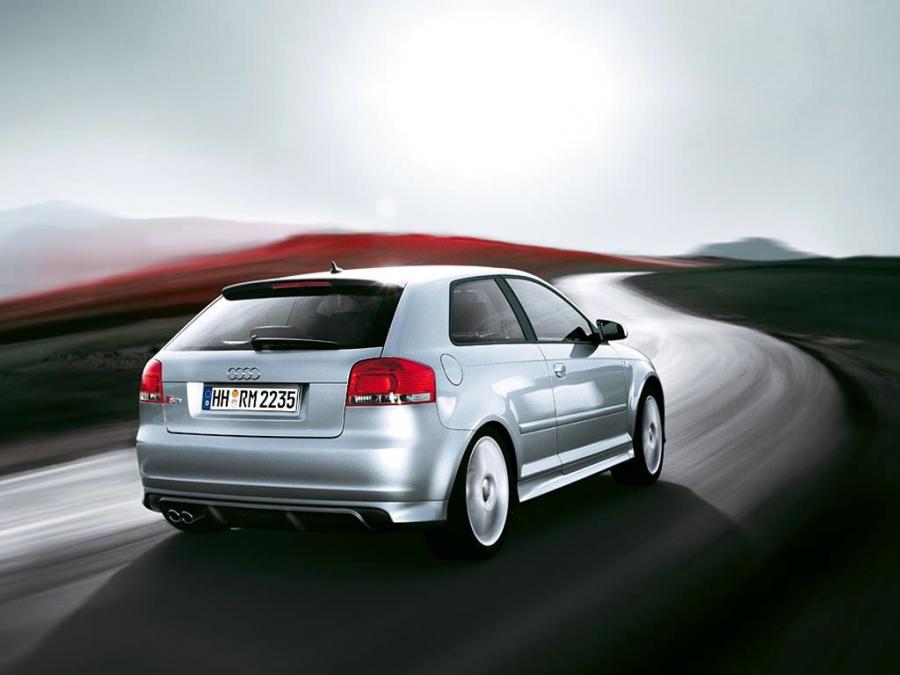  Audi S3 (8P) 2006 года  (WW) (фото 5 из 28)